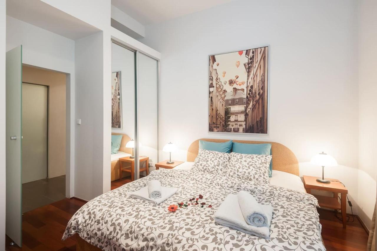 ★5 Star Living-amazing 2bed|2bath Apt-old Town Sq * Praha