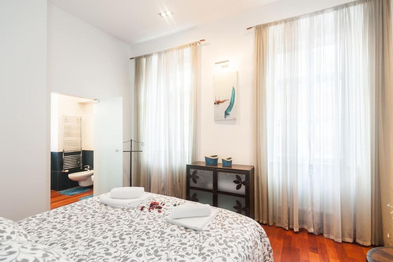 Apartmán ★5 Star Living-amazing 2bed|2bath Apt-old Town Sq *